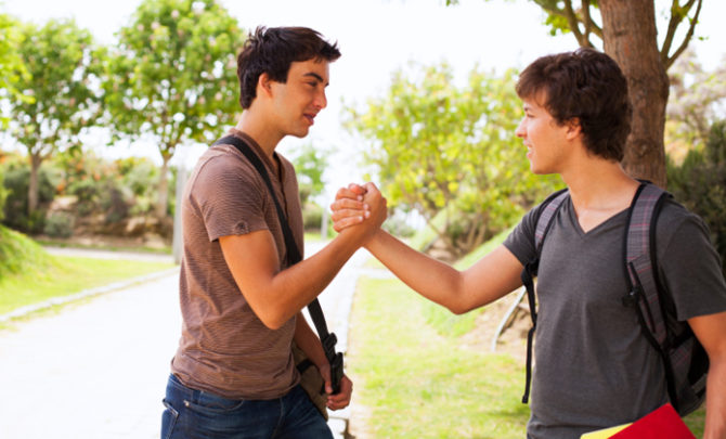 teen-friends-handshake-bullying
