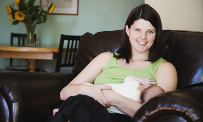 FEATURED-breastfeeding-baby-mama