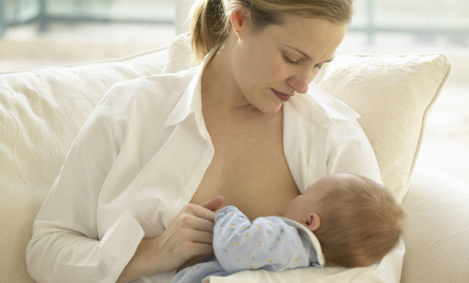 FEATURED-breastfeeding-myths