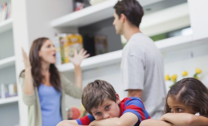 5 tactics to deal with your fighting kids